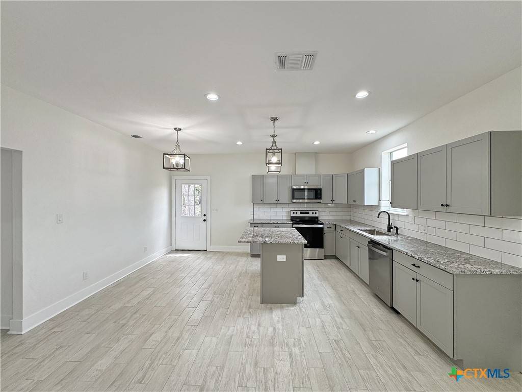 Spring Branch, TX 78070,1637 Bob White DR