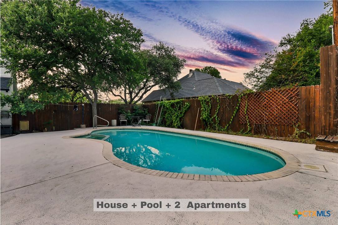 San Marcos, TX 78666,122 W Sierra CIR