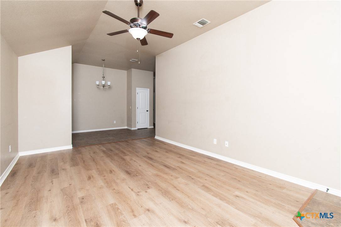 Killeen, TX 76542,607 Sladecek DR