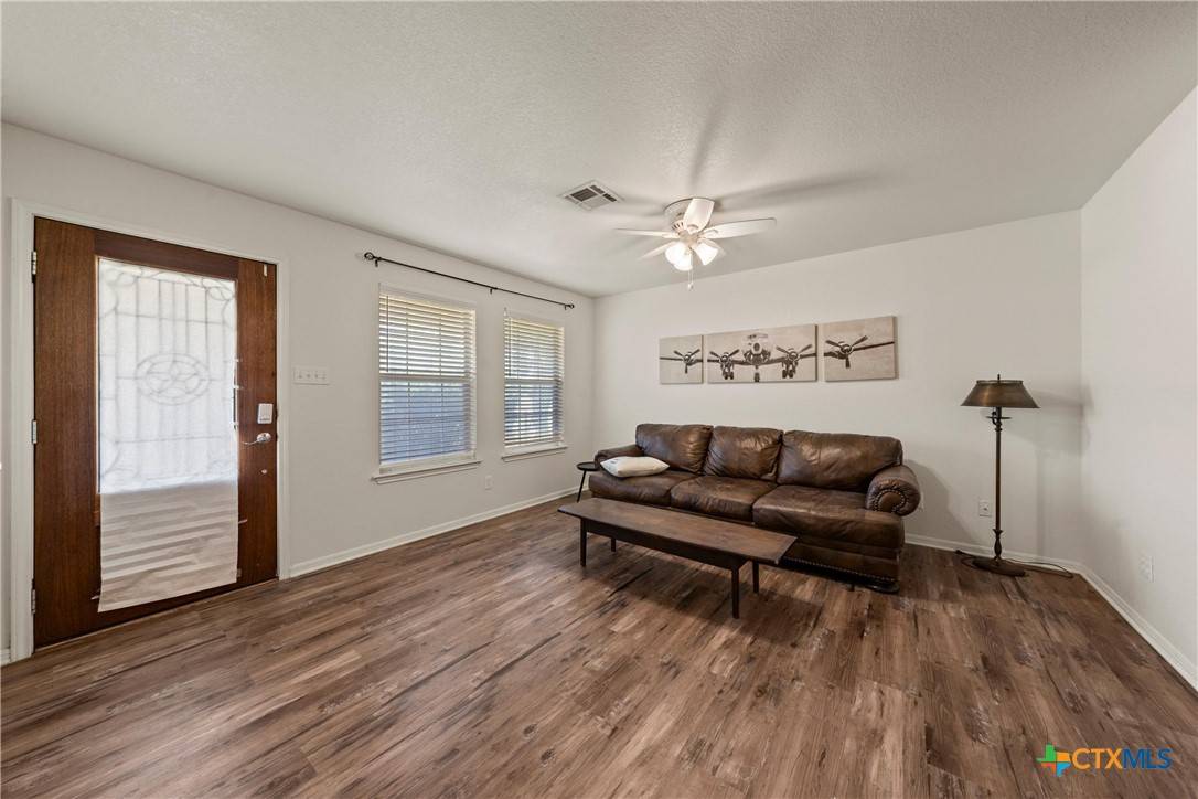 Eddy, TX 76524,306 4th ST