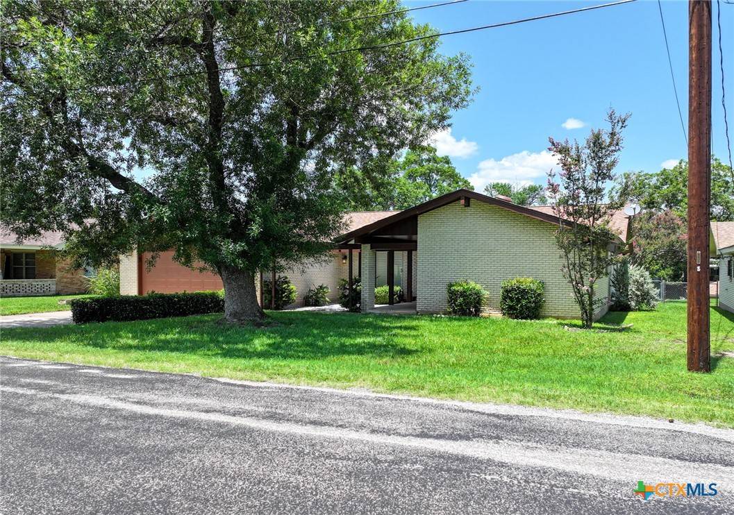 Marble Falls, TX 78654,106 Flamingo CIR