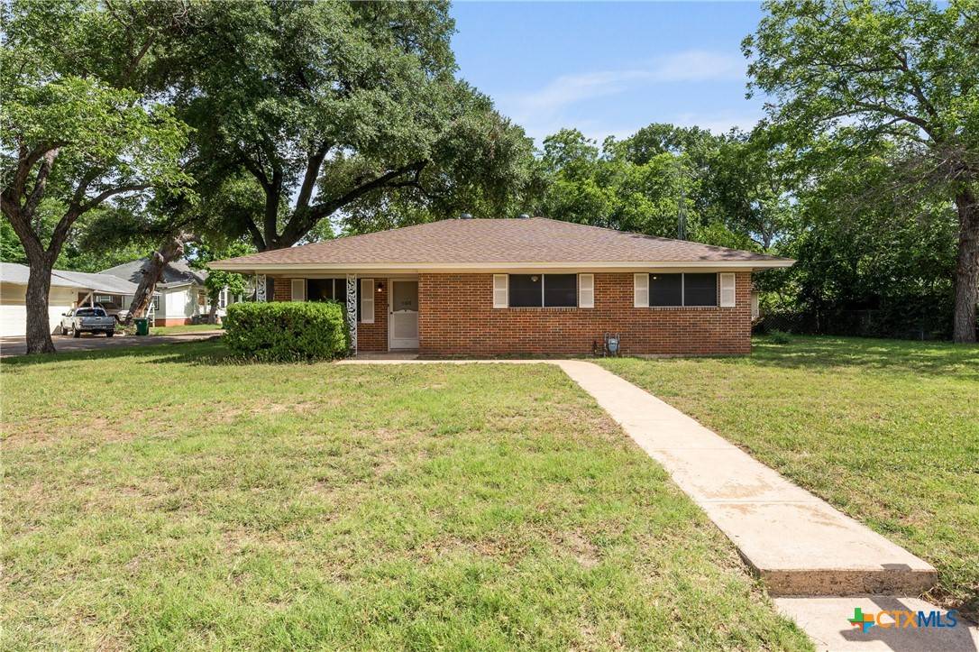 Cameron, TX 76520,400 E 6th ST