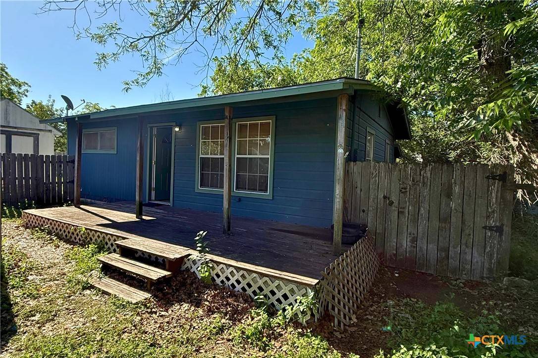 Burnet, TX 78611,305 E Brier LN