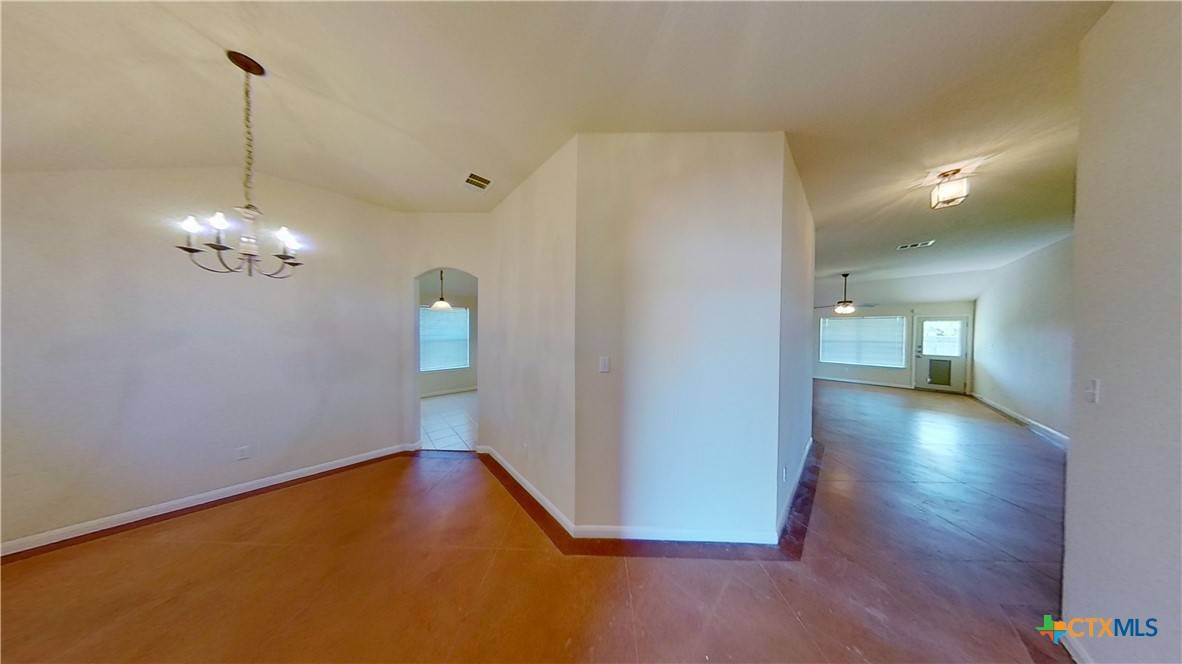 Hutto, TX 78634,133 Gainer