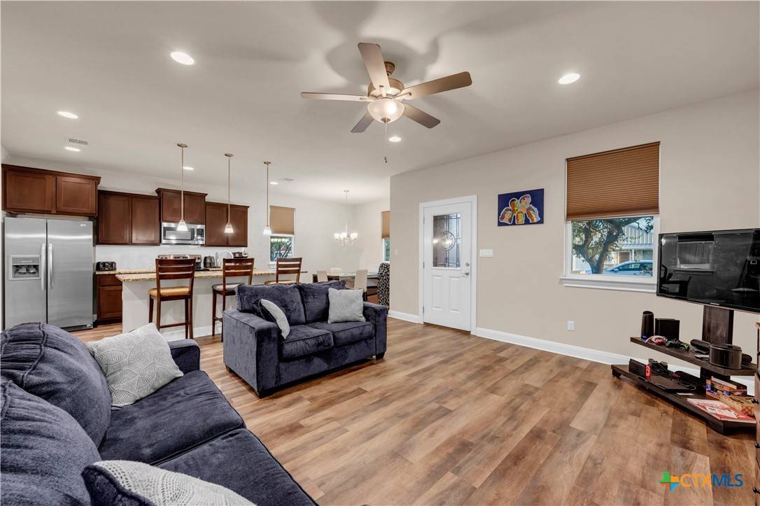 Bertram, TX 78605,904 Central BLVD