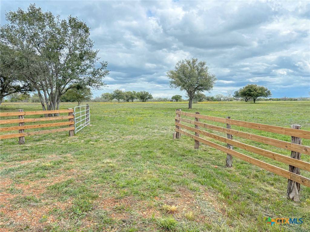 Hallettsville, TX 77964,12211 Fm 531 #Tract 2