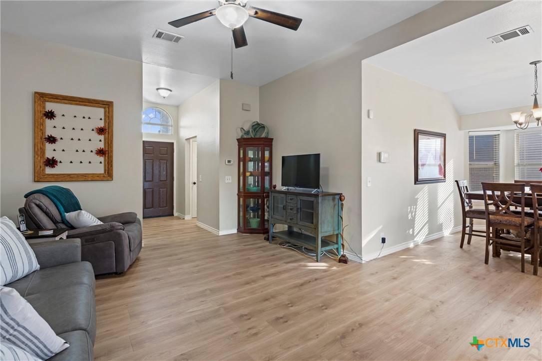 Georgetown, TX 78626,1906 E 18th ST