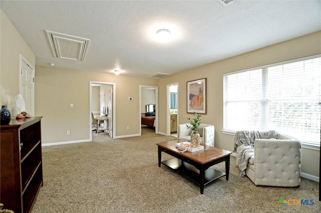 Round Rock, TX 78681,2012 Woodglen DR