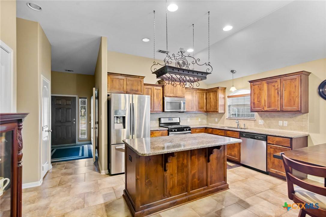 Victoria, TX 77904,119 Cobble Stone CT