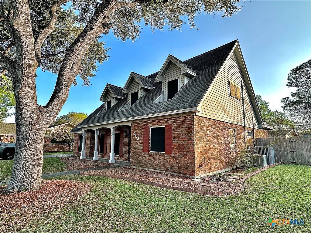 Victoria, TX 77904,203 Hampshire ST
