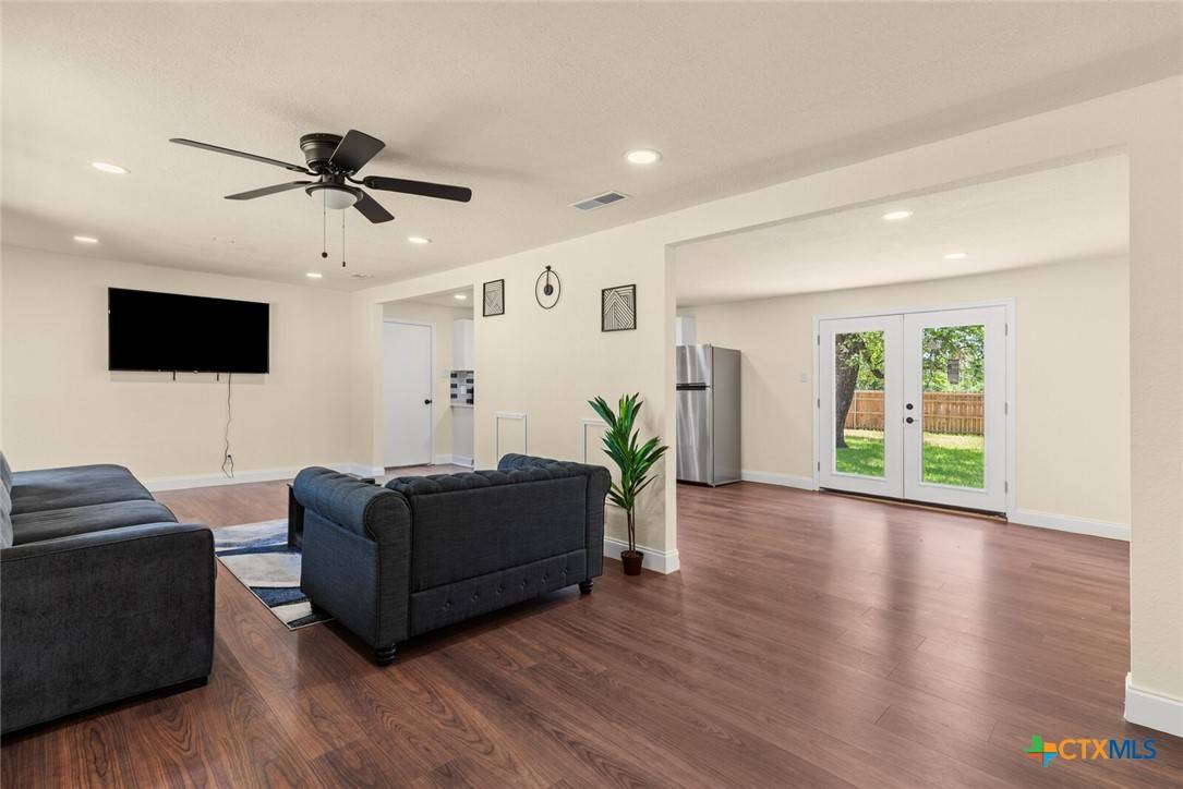 Waco, TX 76704,1145 E Sunset ST