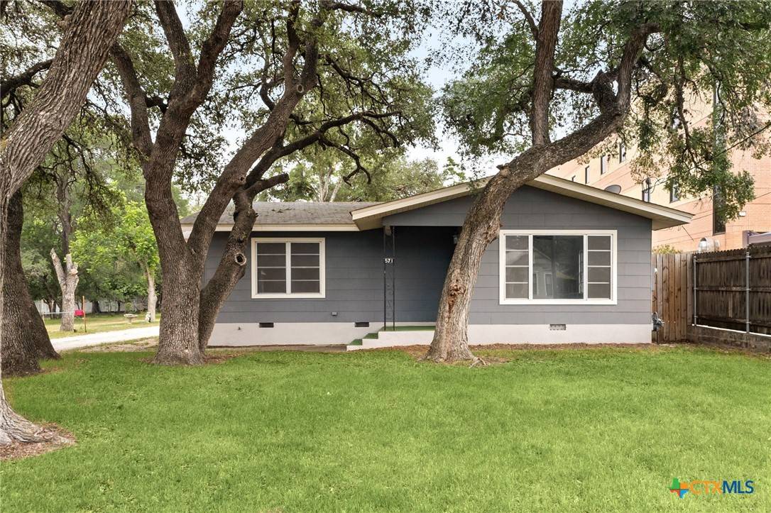 New Braunfels, TX 78130,571 N Houston AVE