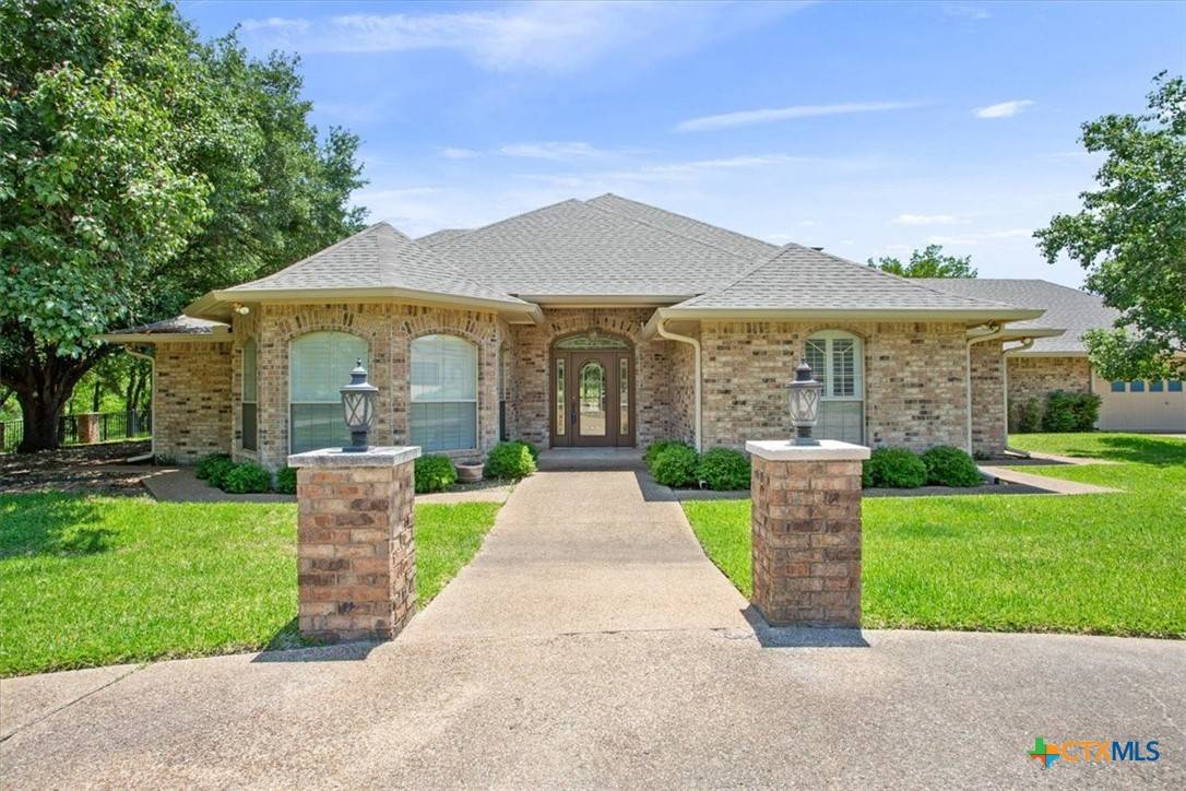 Salado, TX 76571,1204 Fairway CIR