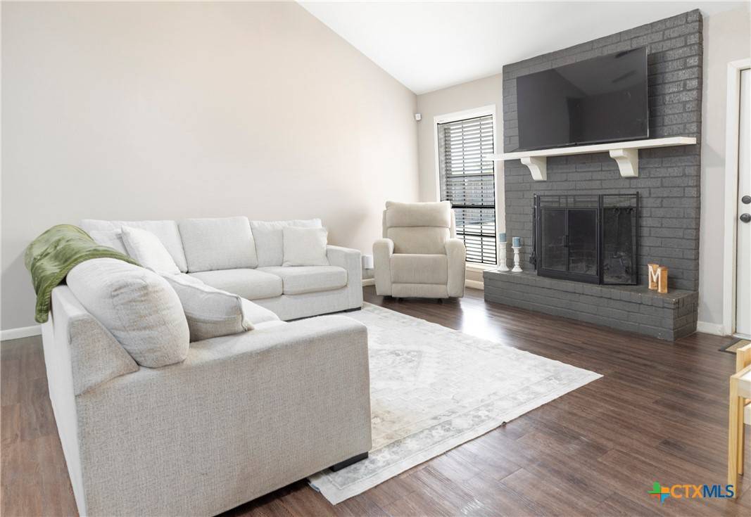 Victoria, TX 77904,418 Taos DR