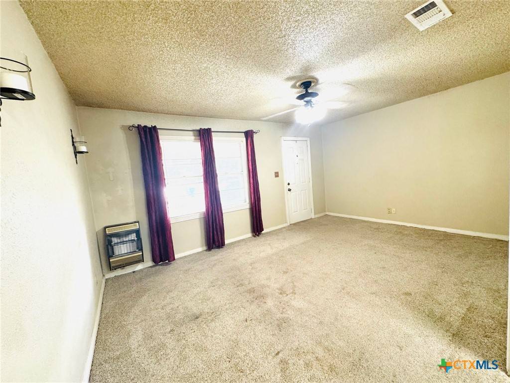 Gatesville, TX 76528,1112 Baldridge DR