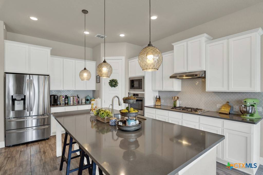 New Braunfels, TX 78132,920 Carriage LOOP