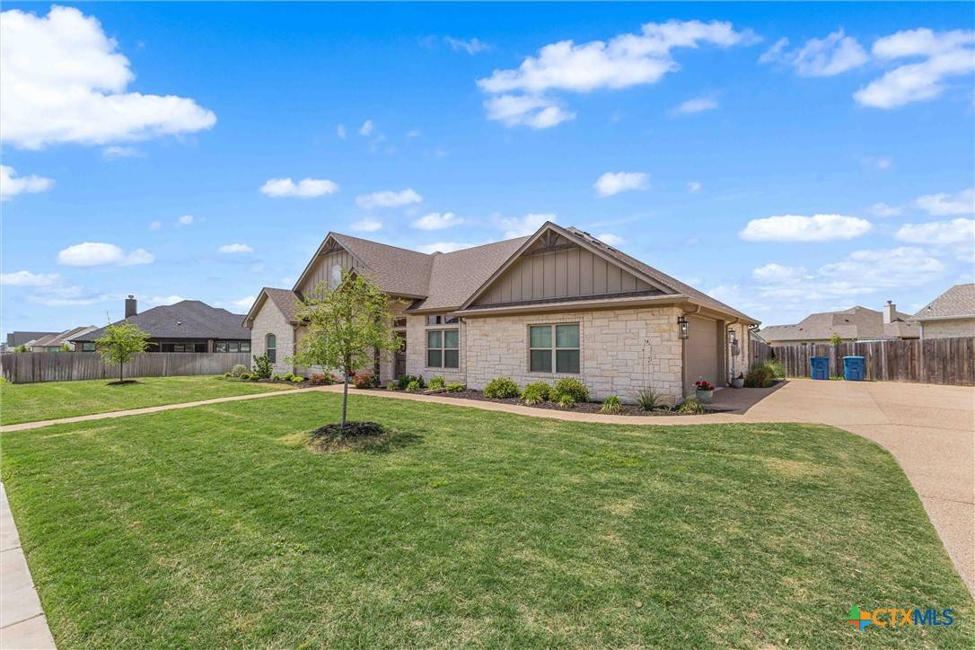 Hewitt, TX 76643,837 Gallant Fox RD