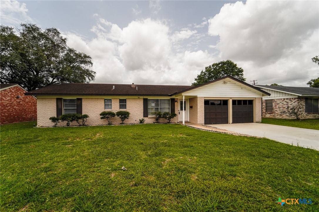 Victoria, TX 77901,103 Royal DR