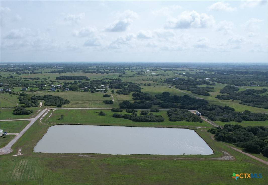 Seadrift, TX 77983,215 Swan Point Lndg