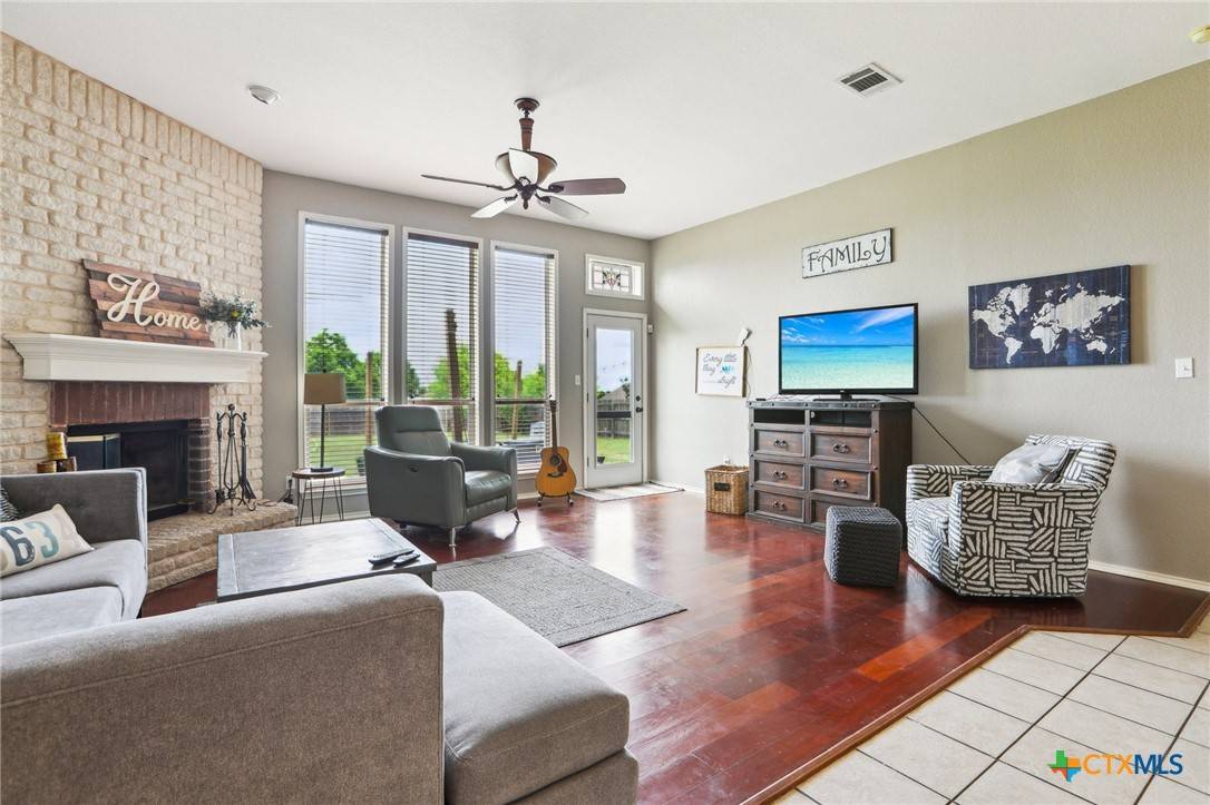 Hutto, TX 78634,401 Rio Grande AVE