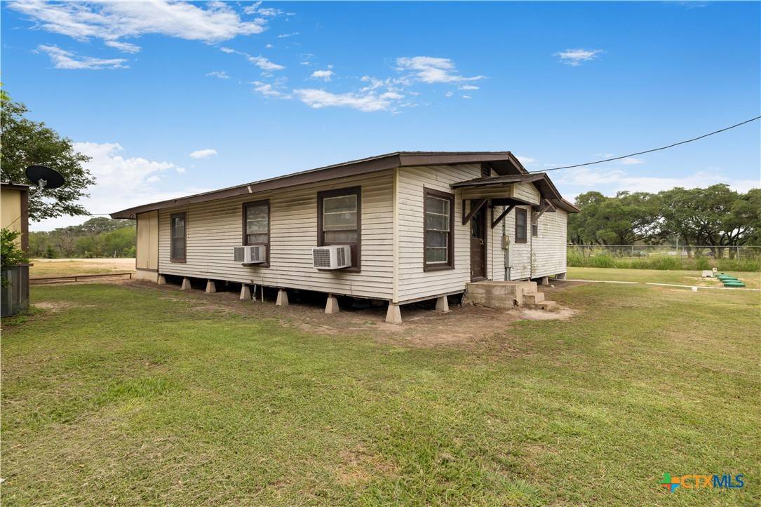 Victoria, TX 77905,988 Coletoville RD