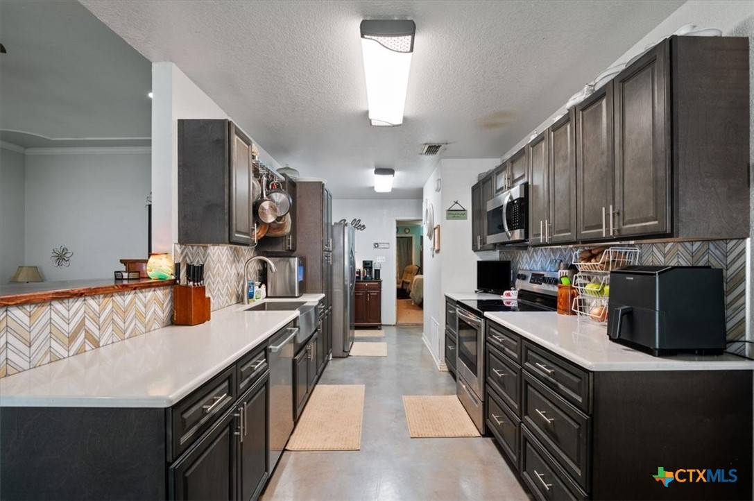 Little River-academy, TX 76554,101 S Mary Alice CIR