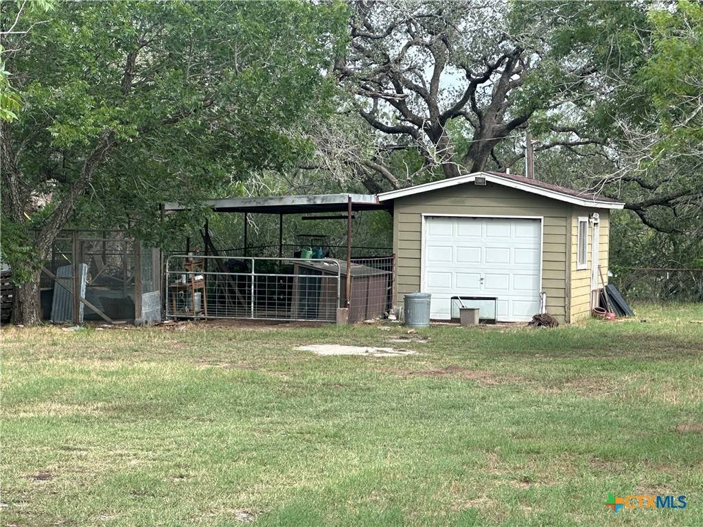 Stockdale, TX 78160,10142 Fm 537