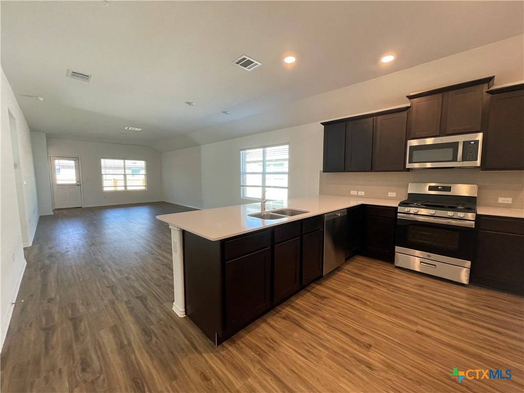 San Marcos, TX 78666,214 Escondidio