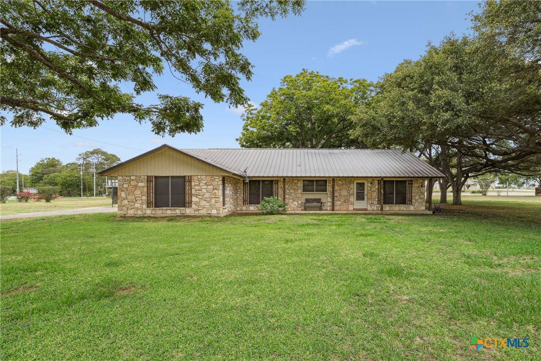 Stockdale, TX 78160,307 US Highway 87
