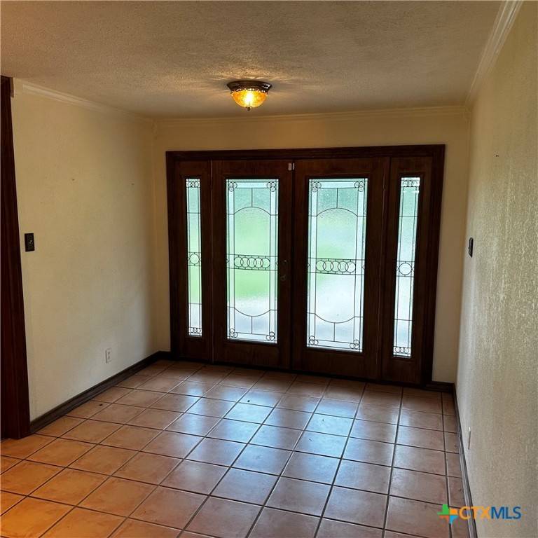 Cuero, TX 77954,383 Fm 766