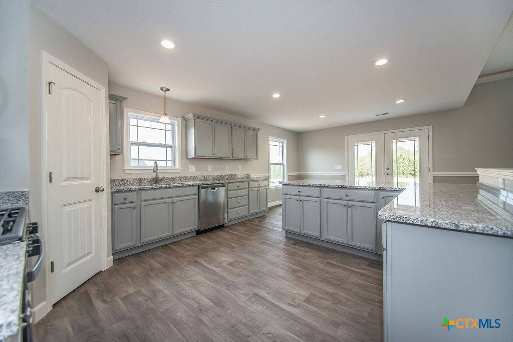 La Vernia, TX 78121,142 Merion Ln