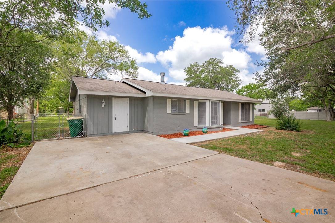 Victoria, TX 77904,103 Aberdeen ST