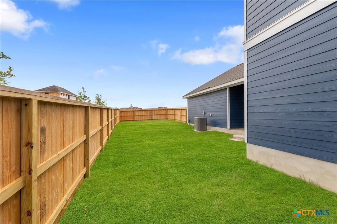 San Marcos, TX 78666,705 Salamander ST