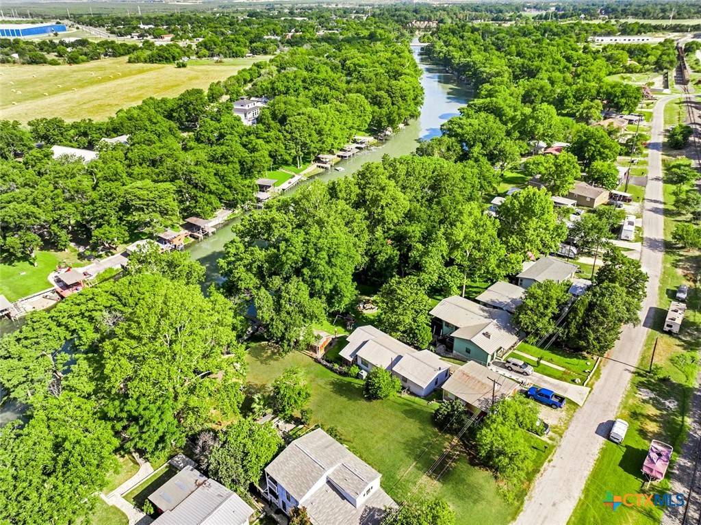 Mcqueeney, TX 78123,628 Cypress RDG