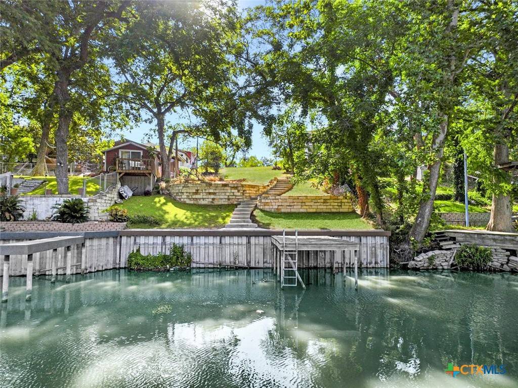 Mcqueeney, TX 78123,628 Cypress RDG