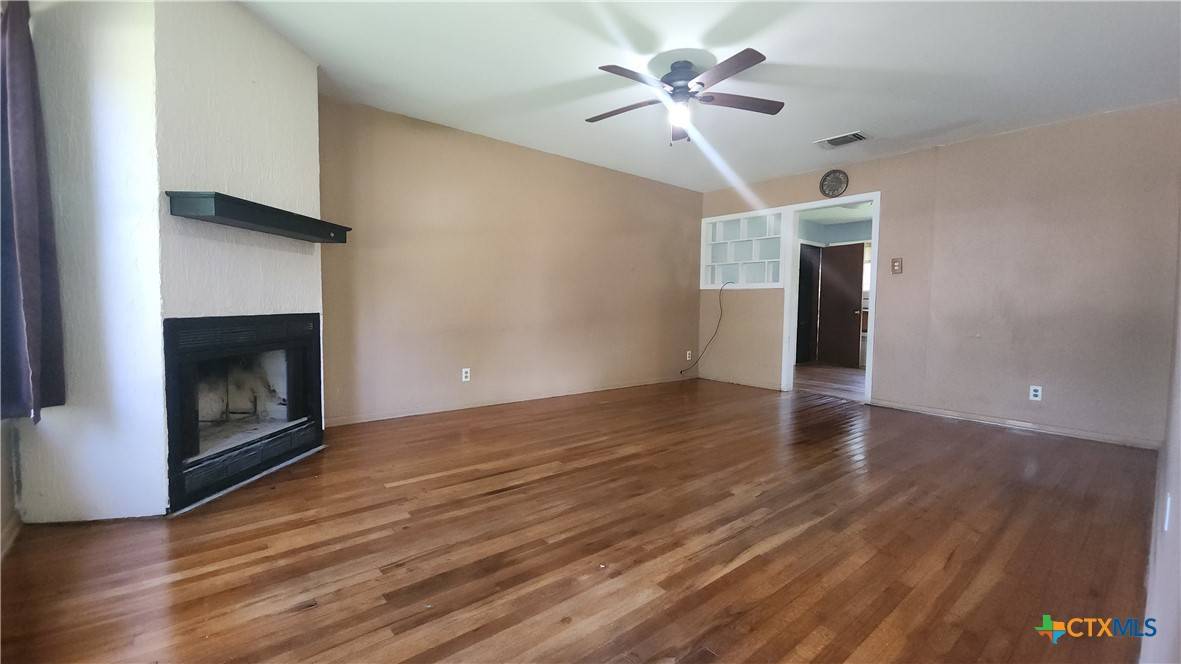 Victoria, TX 77905,209 Diebel DR