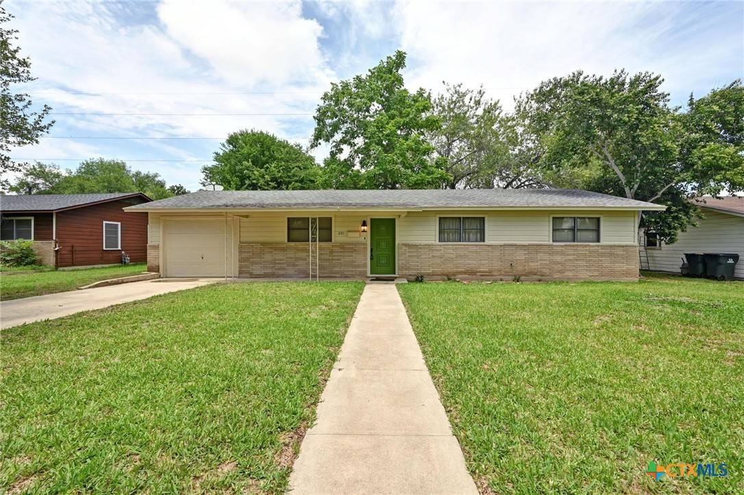 Luling, TX 78648,201 Hillcrest DR