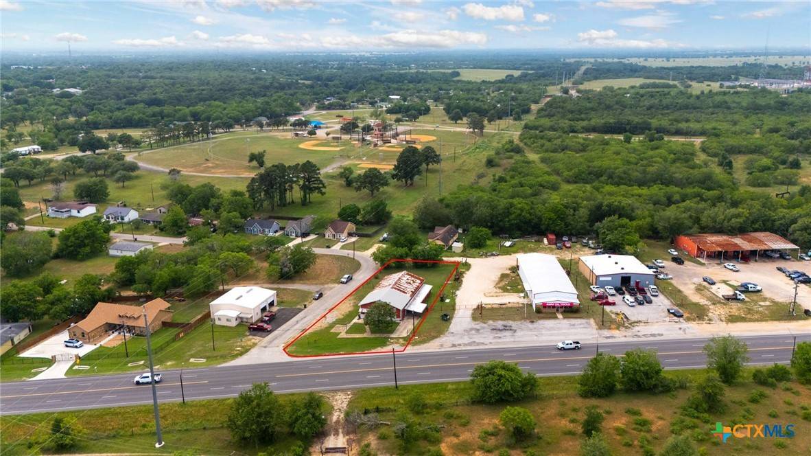 Luling, TX 78648,805 N Magnolia AVE