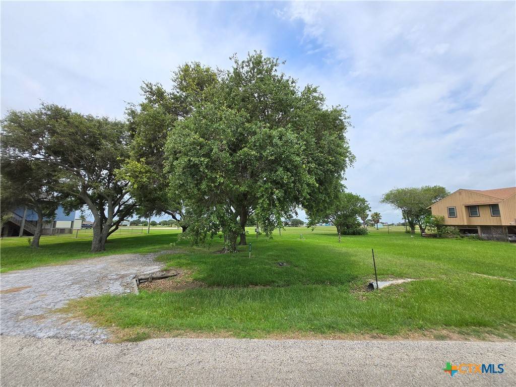 Palacios, TX 77465,248 Stovall DR