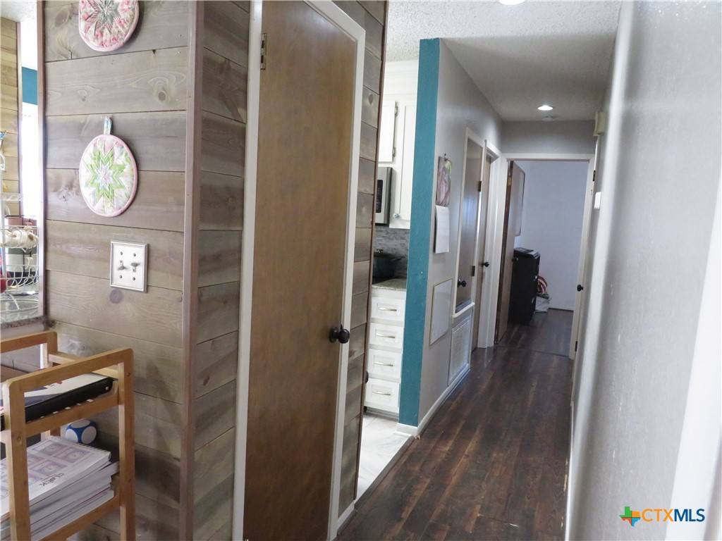 Victoria, TX 77901,310 Rattan DR