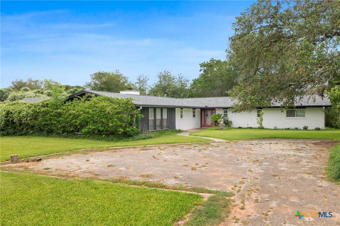 Gonzales, TX 78629,1223 N Sarah Dewitt DR