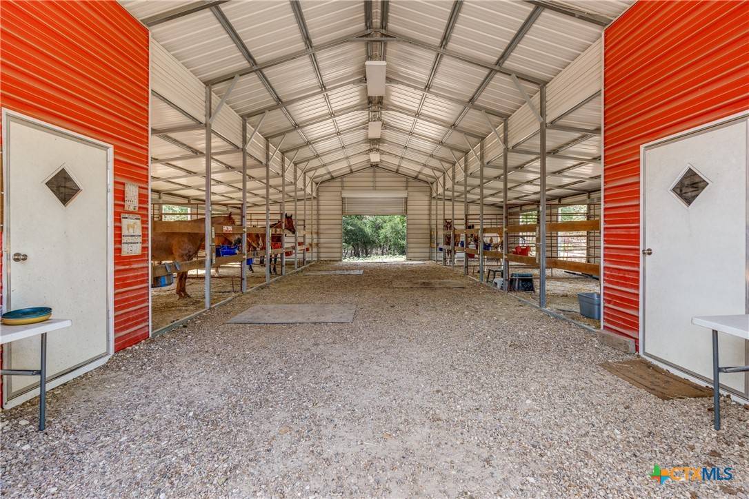 Seguin, TX 78155,1440 Nockenut RD