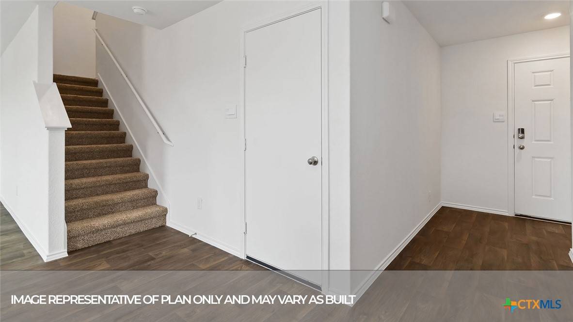 Seguin, TX 78155,324 COTTONMOUTH LN