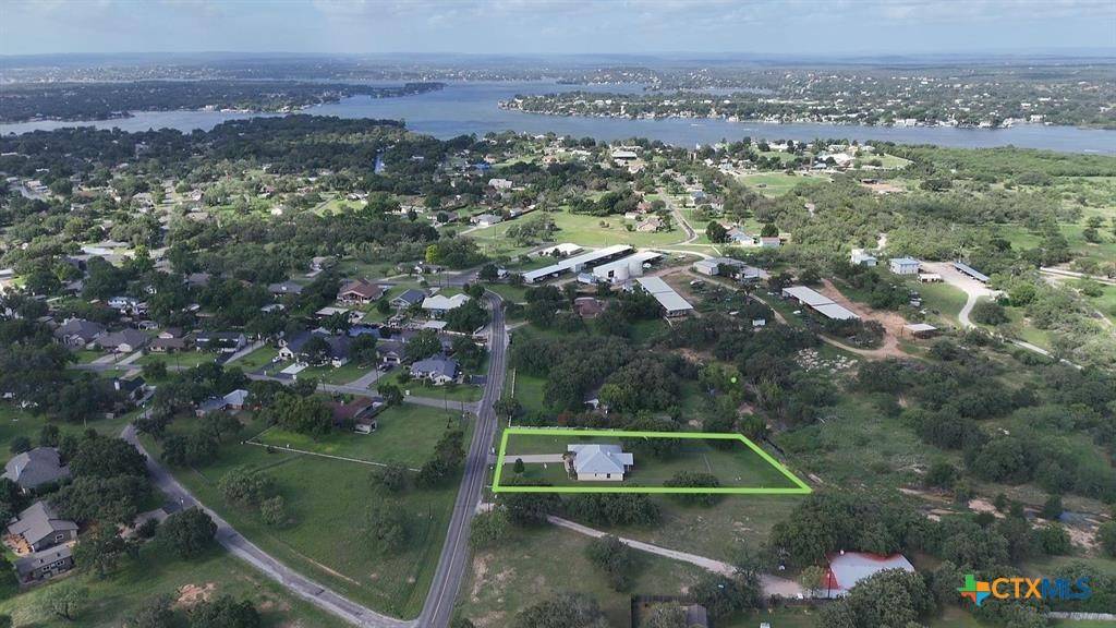 Marble Falls, TX 78654,416 Highland DR