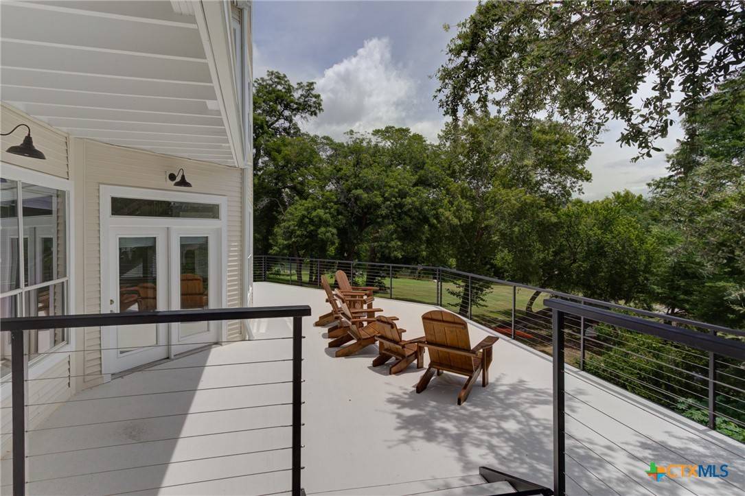 New Braunfels, TX 78130,832 Albert ST