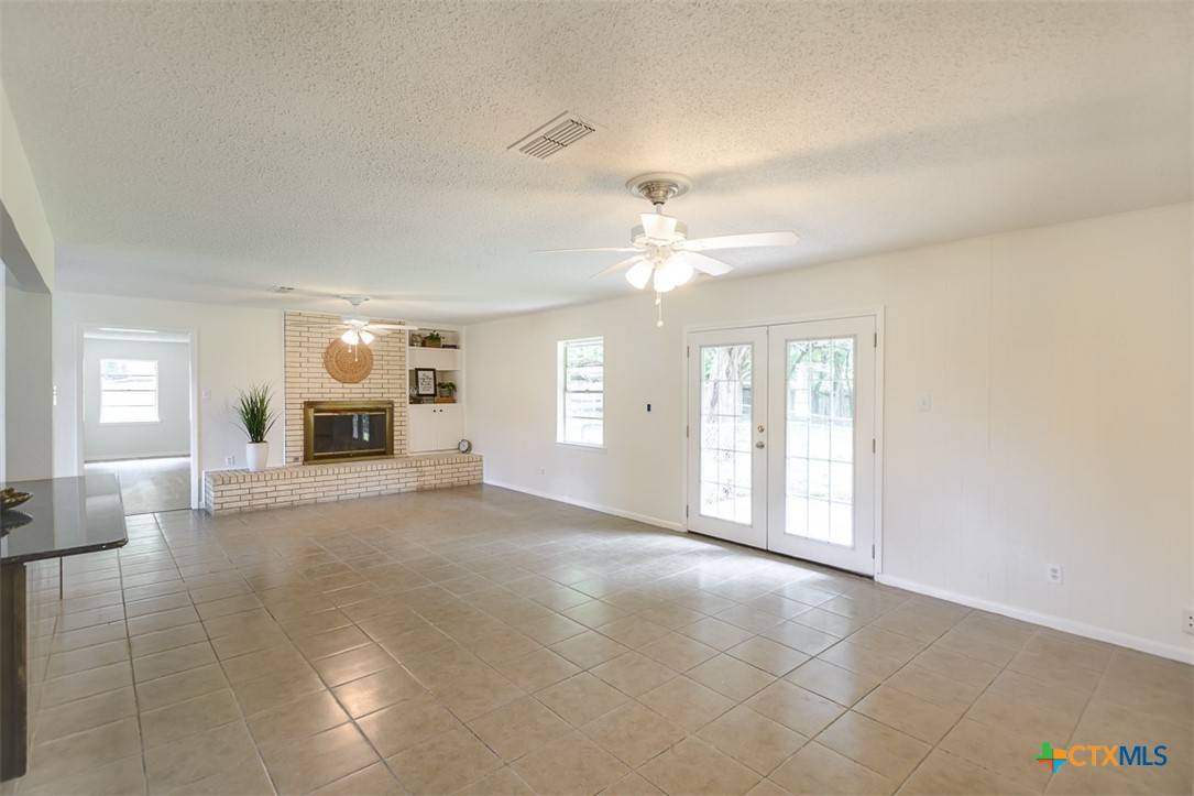 Harker Heights, TX 76548,935 Verna Lee BLVD