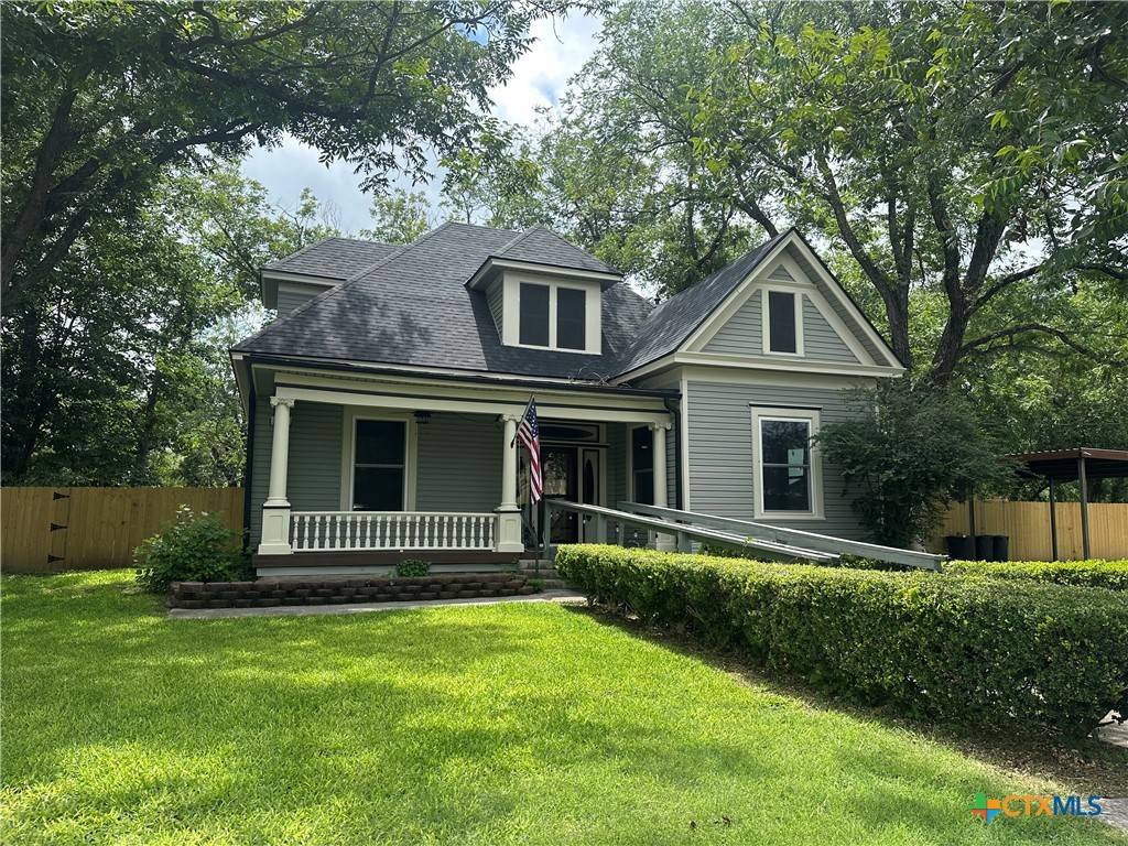 Lampasas, TX 76550,508 S Walnut ST