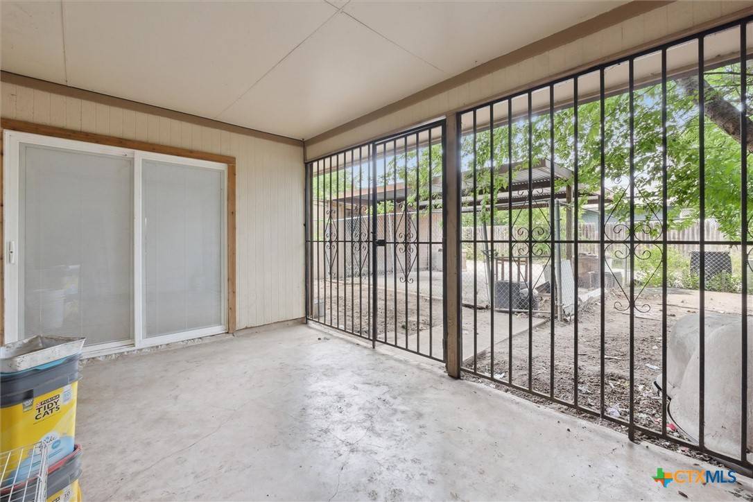 San Antonio, TX 78239,6839 Neston DR