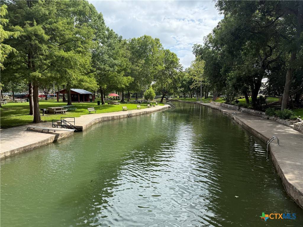 New Braunfels, TX 78130,1070 Hayselton AVE