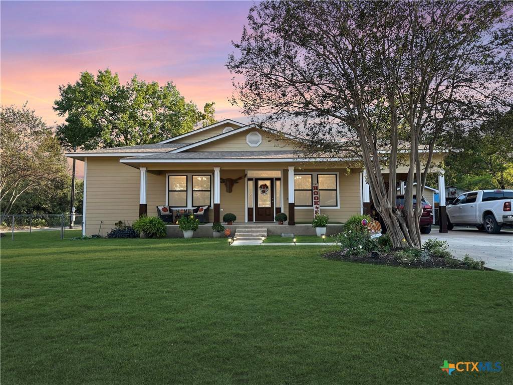 Luling, TX 78648,720 E Travis ST